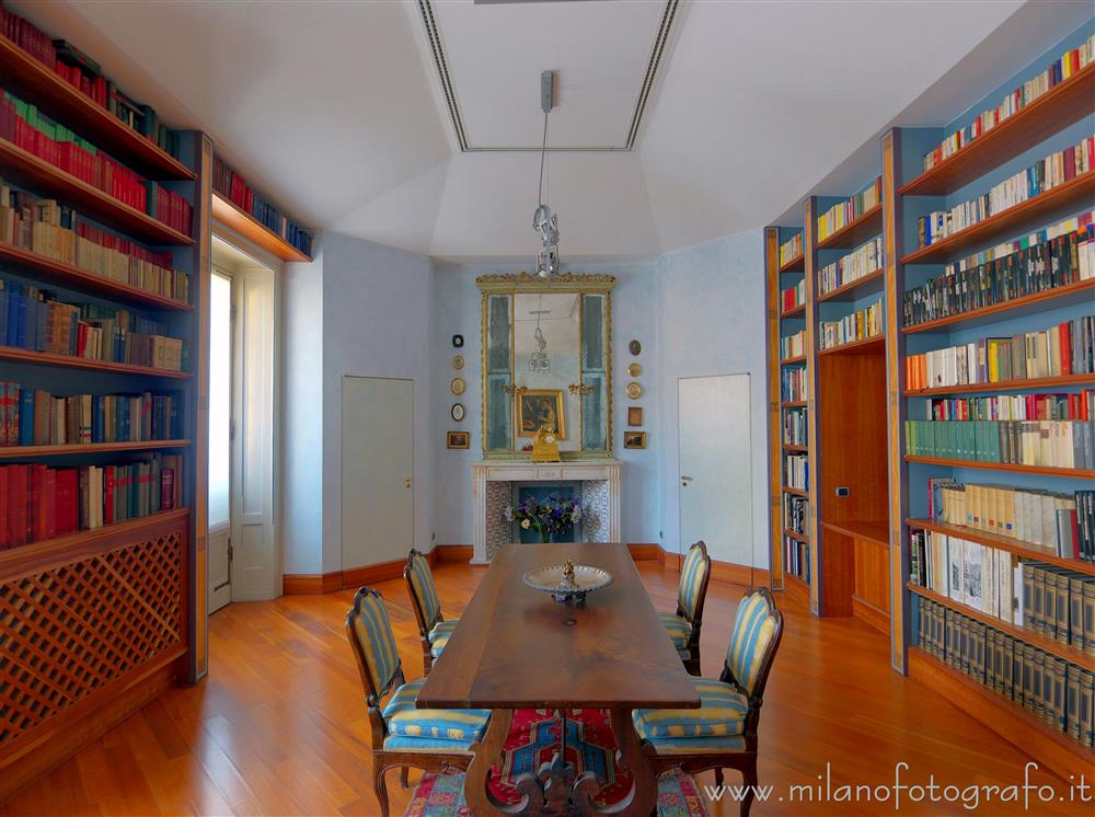 Milano - Biblioteca di Residenza Vignale